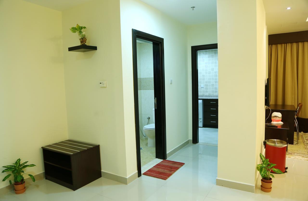 Travellers Hotel Apartment Dubai Buitenkant foto
