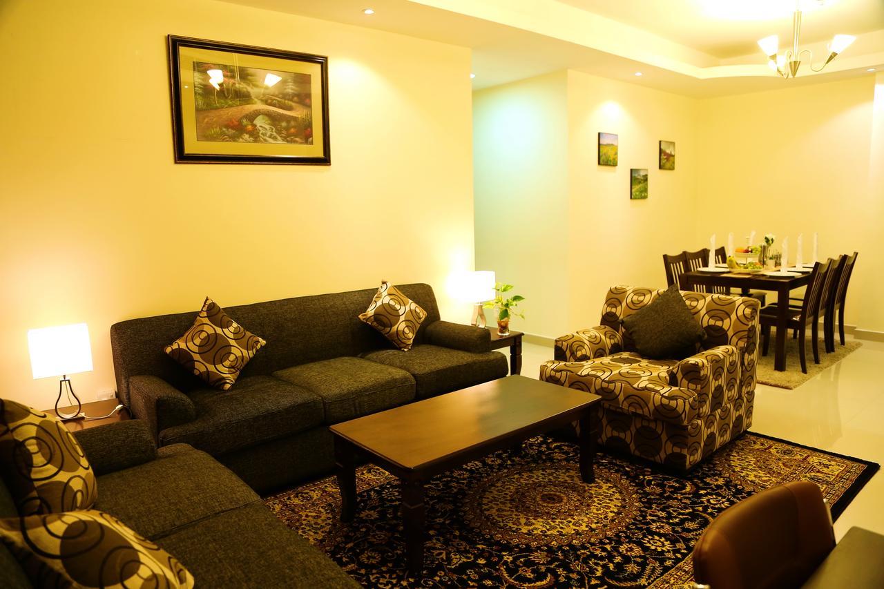 Travellers Hotel Apartment Dubai Buitenkant foto