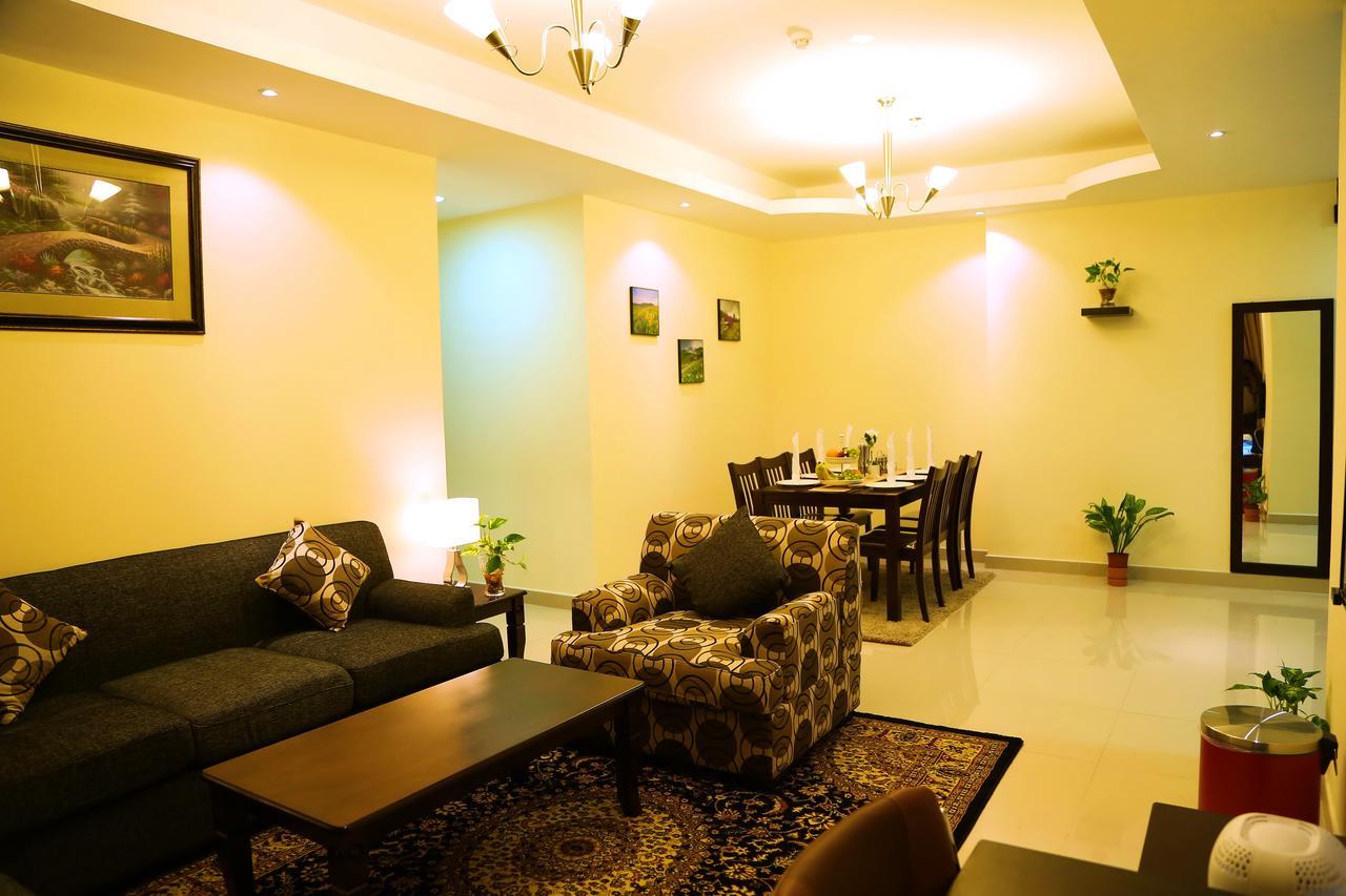 Travellers Hotel Apartment Dubai Buitenkant foto